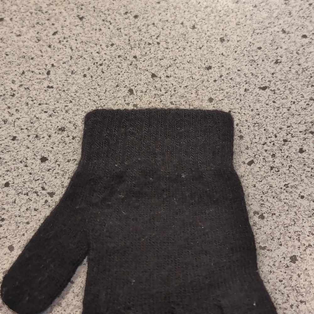Vintage 1999 Kids Tweety Bird Looney Tunes Black Winter Gloves